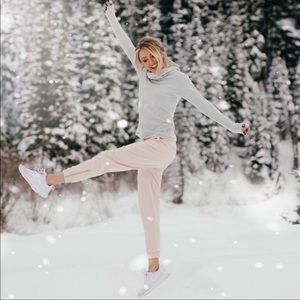 Albion Fit Blush Pink Jetsetters